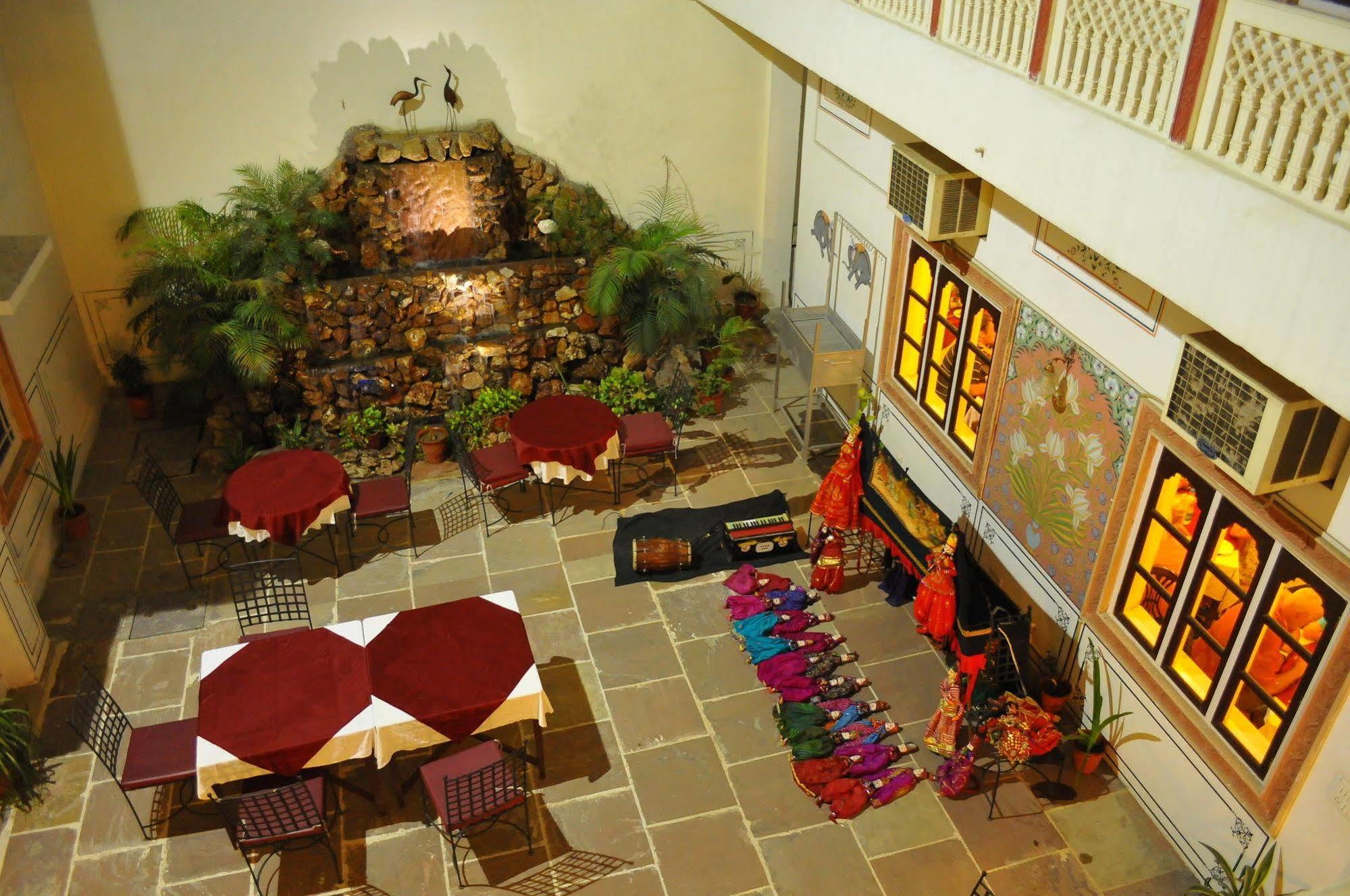 มาฮาล ขัณทิลา- อะเฮอริเทจ โฮเต็ล แอนด์ สปา Hotel ชัยปุระ ภายนอก รูปภาพ